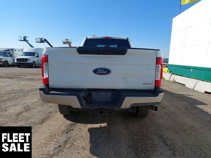 2018-ford-f250-image-13