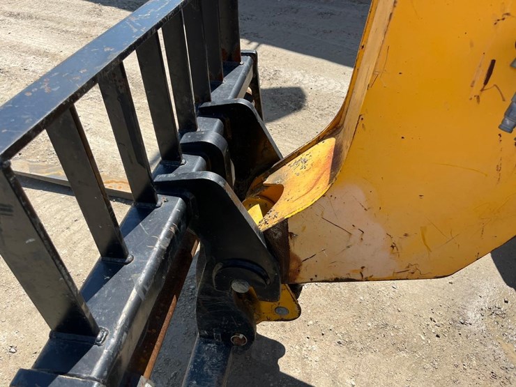 2015-jcb-507-42-image-10