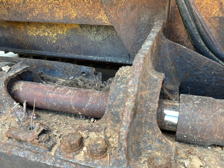 deere-450g-image-39