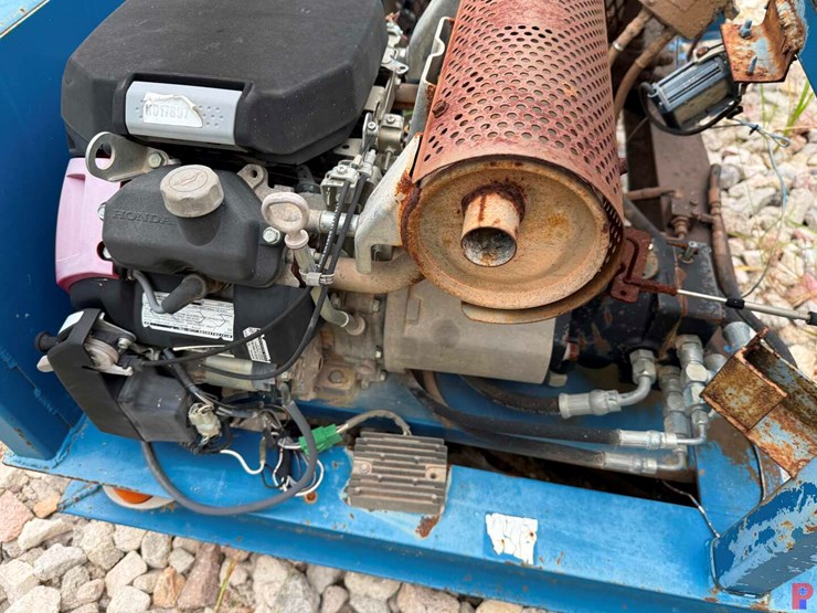 2014-luttrell-welding-services-19’-x-96”-t/a-bumper-pull-hydraulic-reel-trailer-image-7