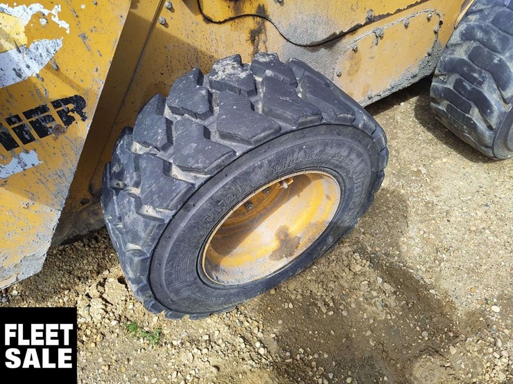 2019-caterpillar-262d-image-14