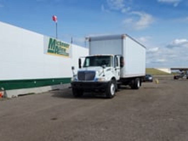 2009-international-durastar-4300-image-5