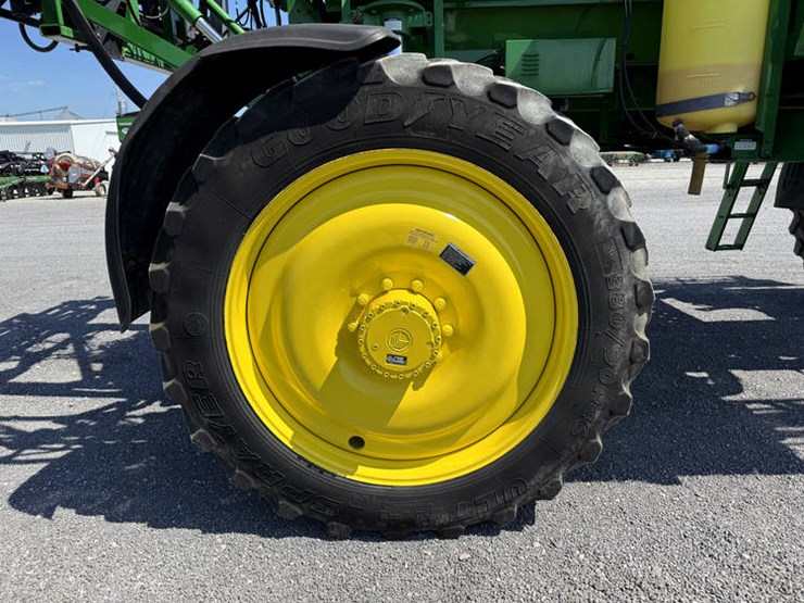 2005-john-deere-4720-image-17