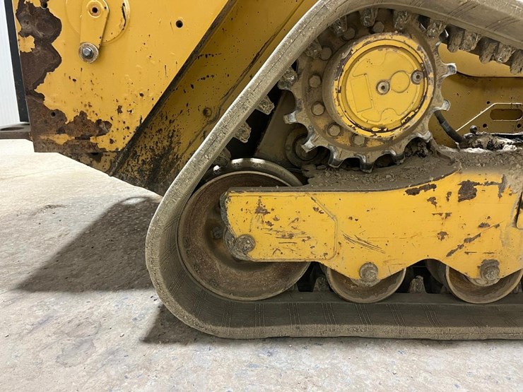 2021-caterpillar-259d3-image-19