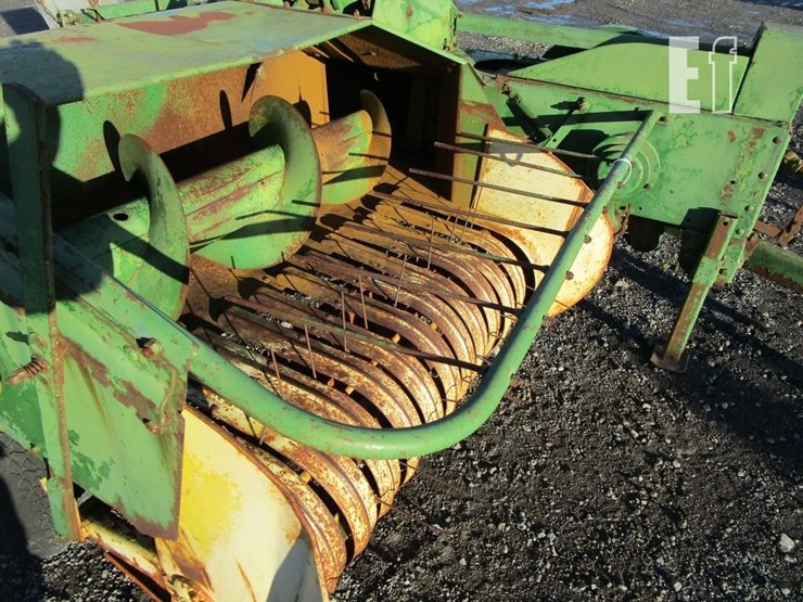 john-deere-24t-image-3