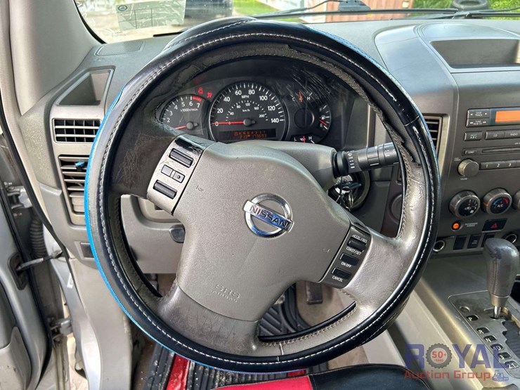 2004-nissan-armada-image-15