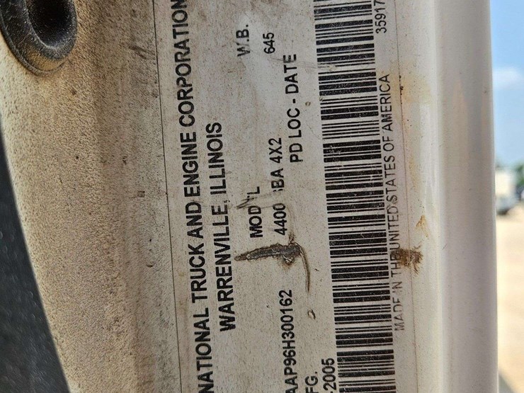 2006-international-durastar-4400-image-21