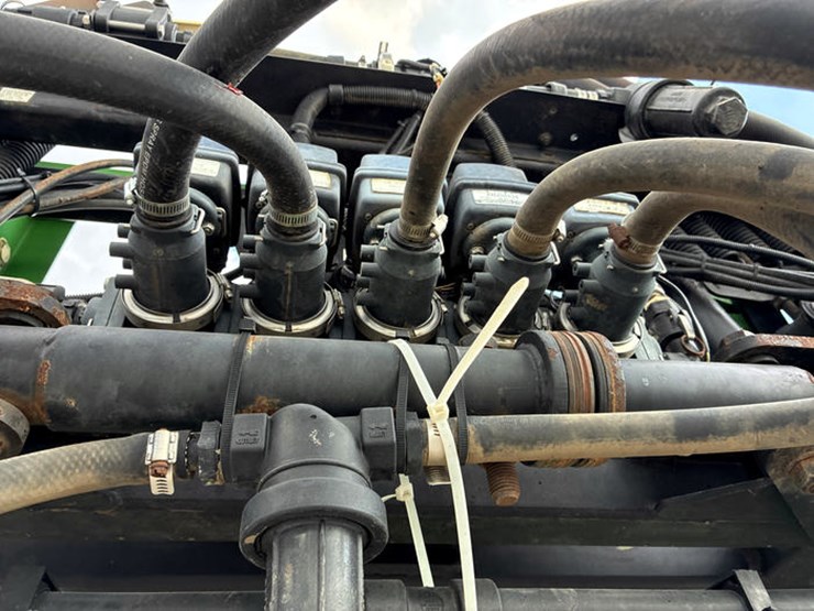 2003-john-deere-4710-image-52