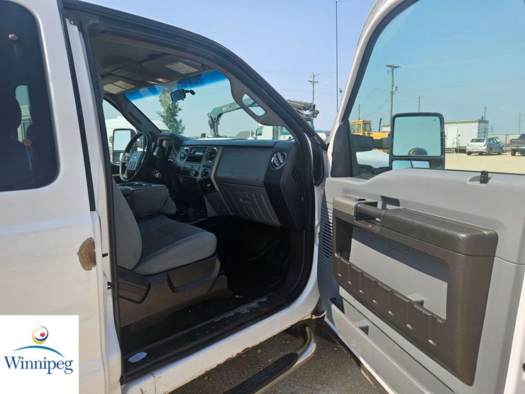 2011-ford-f250-image-29