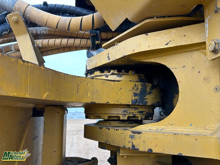 2016-caterpillar-836k-image-24