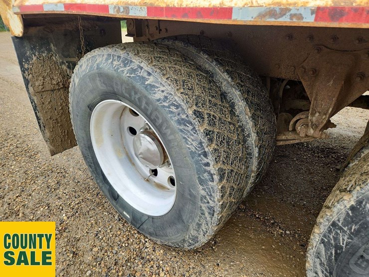 2012-freightliner-coronado-122-sd-image-26