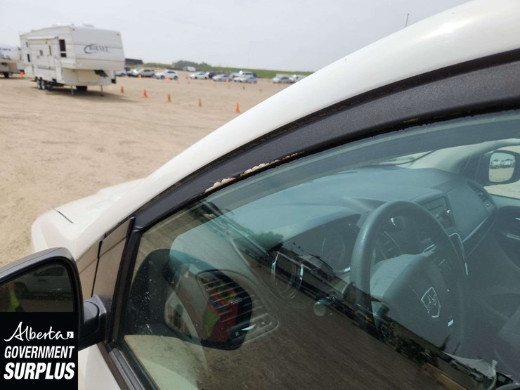 2013-dodge-grand-caravan-image-33