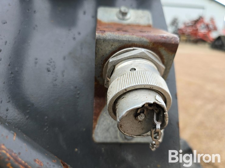 2016-new-holland-l228-image-17