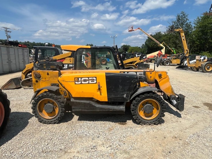 2015-jcb-525-60-image-6