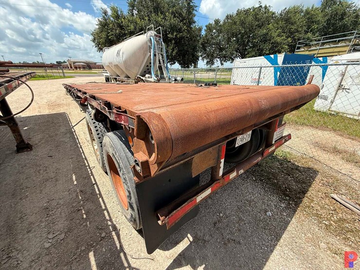 2010-clark-trailer-service-45’-x-102”-t/a-flatbed-oilfield-float-trailer-image-8