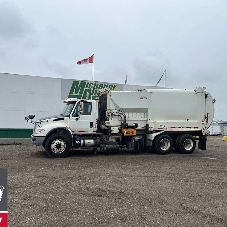 2016 INTERNATIONAL WORKSTAR 7400