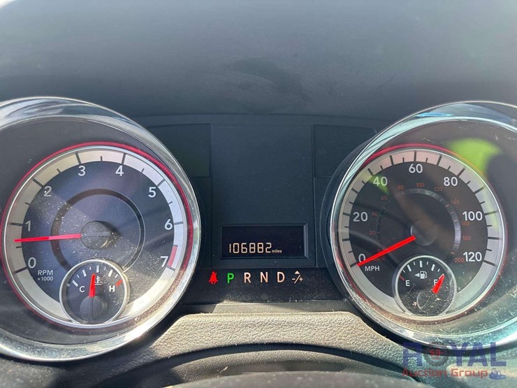 2017-dodge-grand-caravan-se-image-9