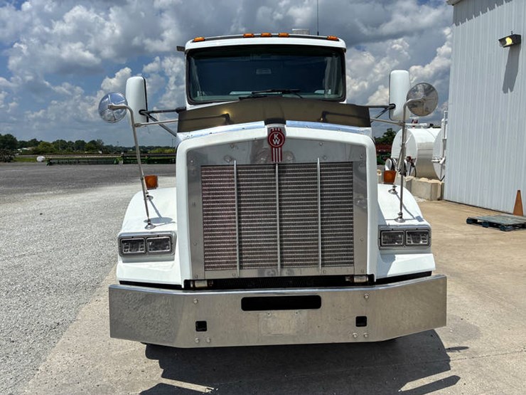 caterpillar-c13-image-11