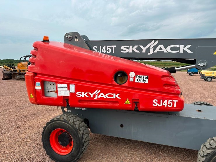 2019-skyjack-sj45t-image-18