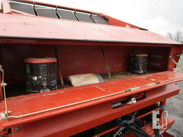 hesston-814-image-4
