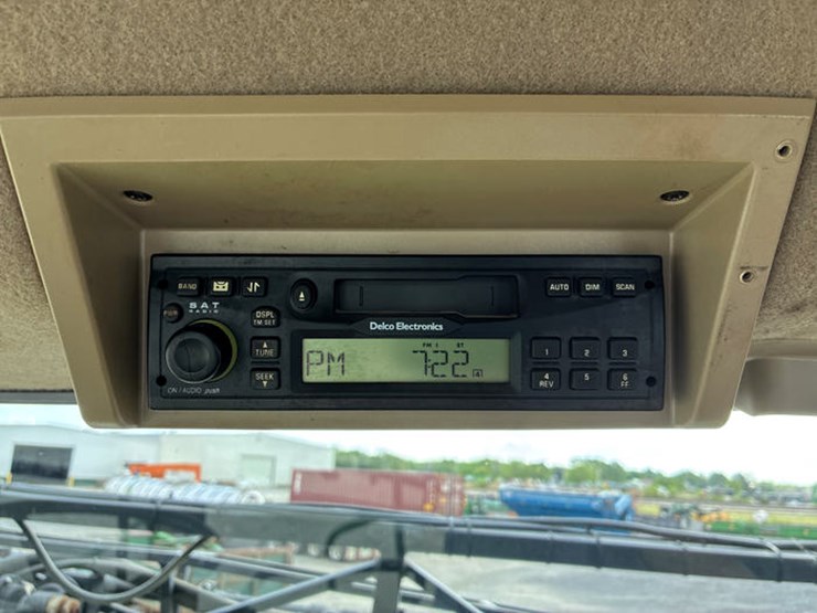 2003-john-deere-4710-image-98