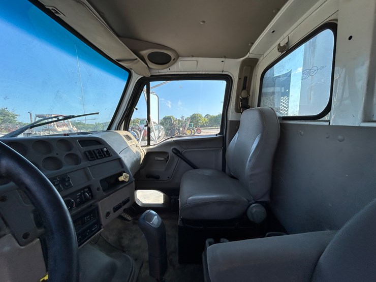 2001-sterling-m7500-acterra-image-16