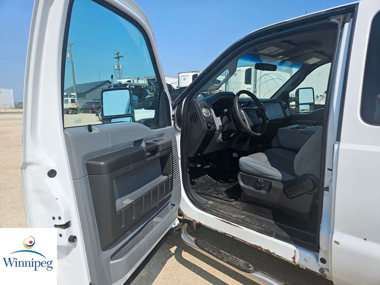 2011-ford-f250-image-27