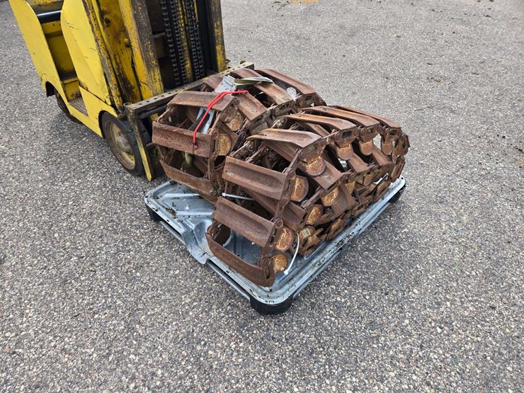 (2)-steel-skidsteer-tracks.-removed-from-2004-case-xt70,-very-little-use-image-1