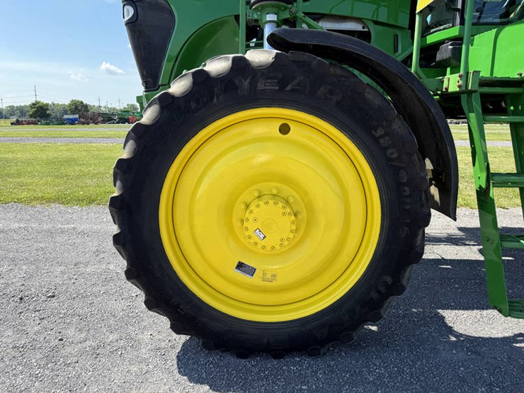2005-john-deere-4720-image-13