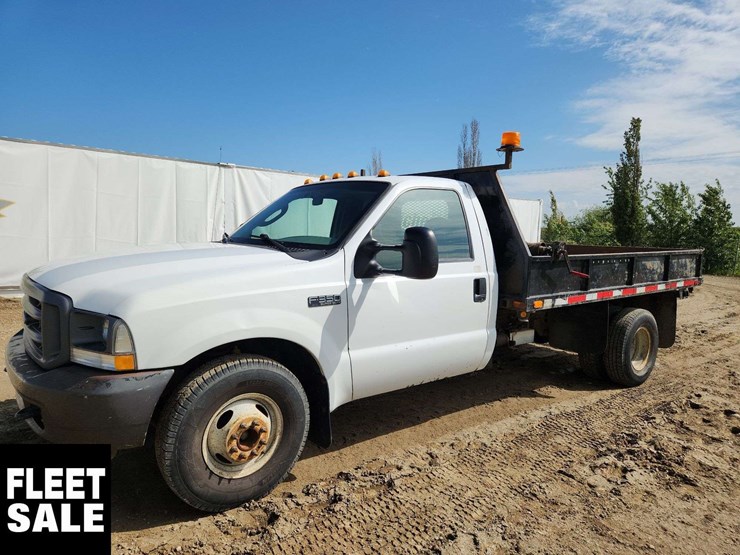 2004-ford-f350-image-1
