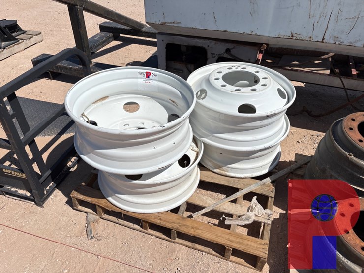 (4)-24.5x8.25-truck-wheels-image-1