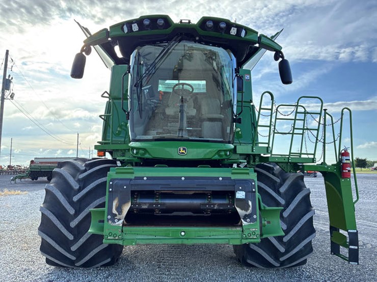 2024-john-deere-s790-image-9