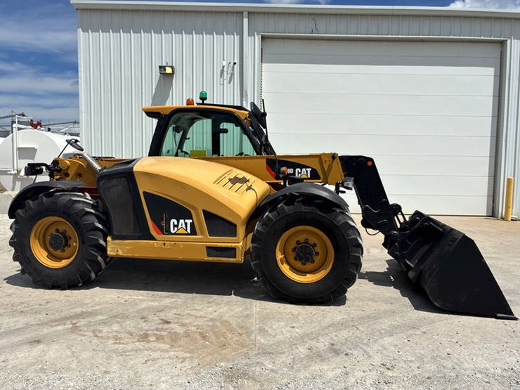 2018-caterpillar-th408d-image-3