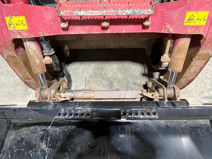 takeuchi-tl12v2-image-10