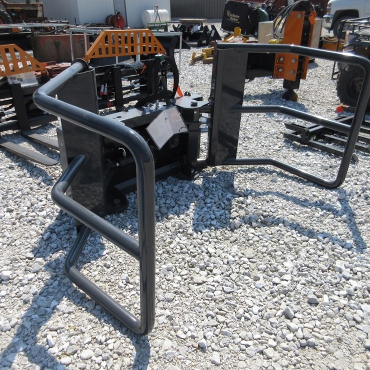 Wovlerine Quick Attach Bale Squeeze