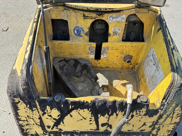 2010-bomag-bmp8500-image-8