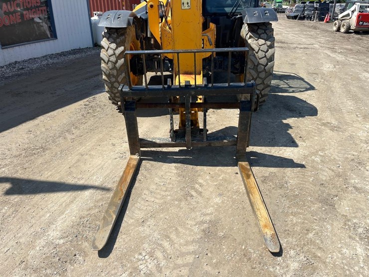 2015-jcb-507-42-image-9