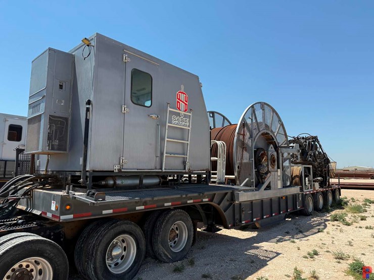 2012-total-equipment-and-service-15k-1-1/4”-4-axle-coil-tubing--trailer-image-3
