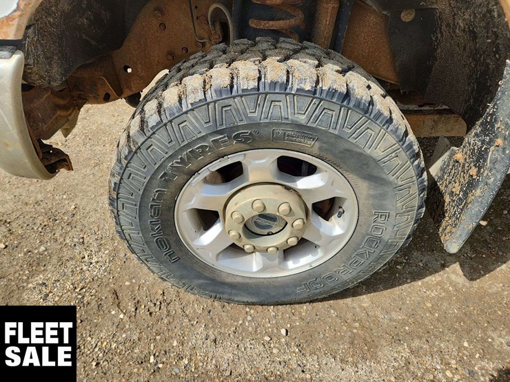 2015-ford-f350-image-32