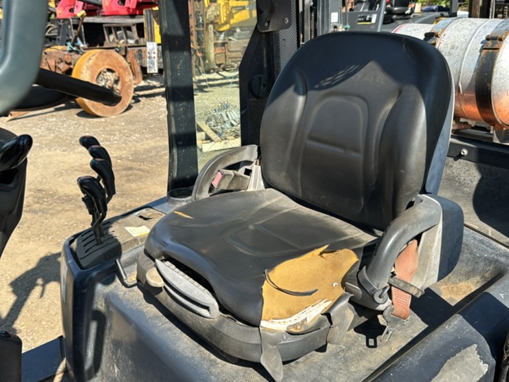 #270-•-doosan-c35-5-forklift-image-26