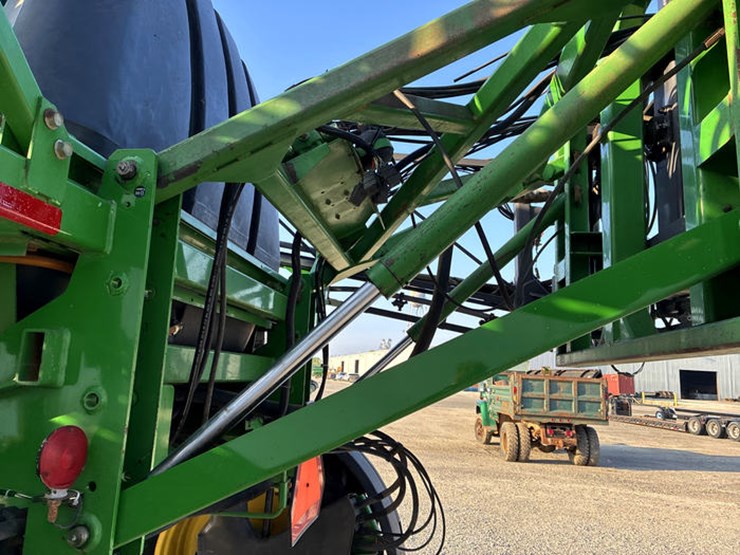 1999-john-deere-4700-image-30