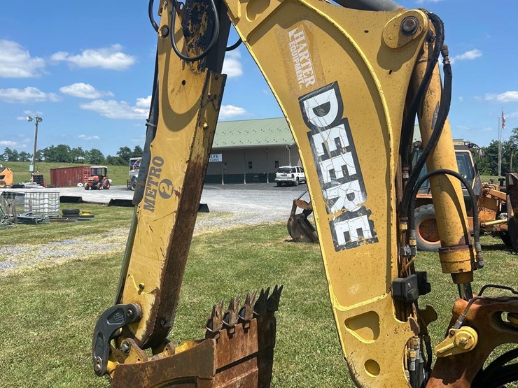 deere-310g-image-11