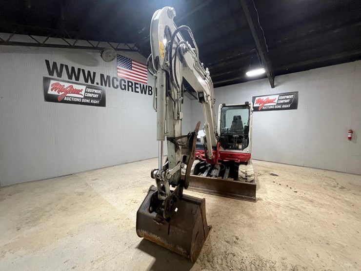 takeuchi-tb370-image-8