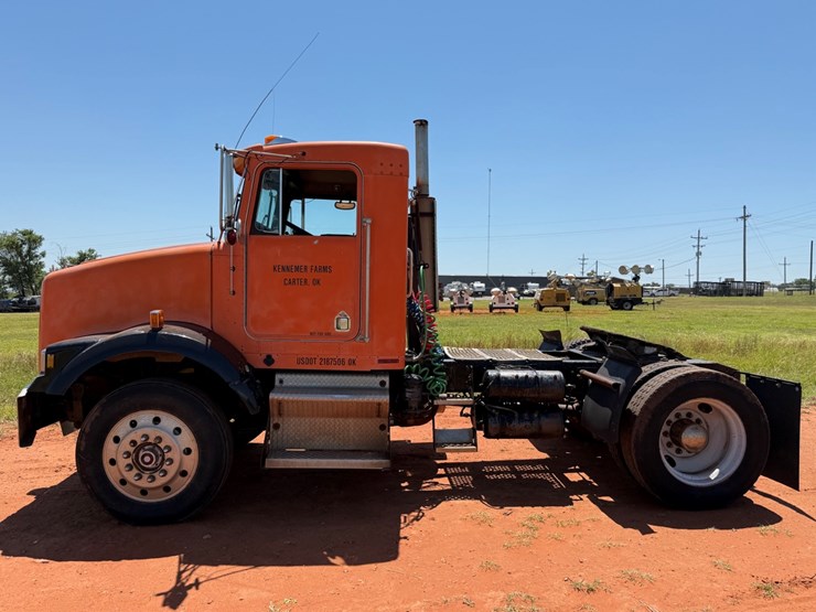 1990-kenworth-t400-image-2