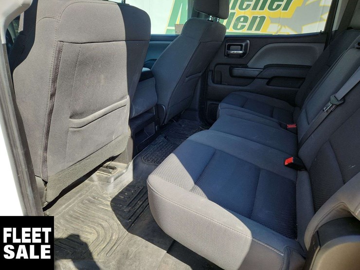 2018-chevrolet-silverado-1500-ls-image-21