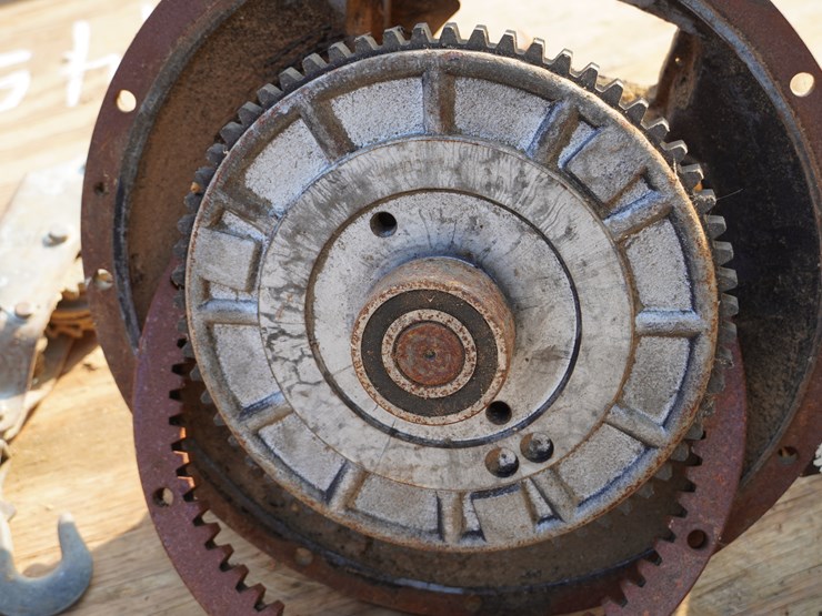 #145-•-parts-clutches-image-5