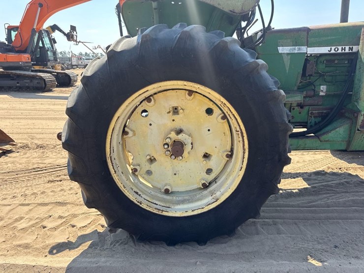 john-deere-2840-image-12