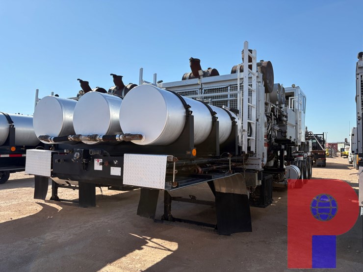 2012-cryogenic-vessel-alternatives-3-axle-15k-2,000-hp-double-pumper-trailer-image-2