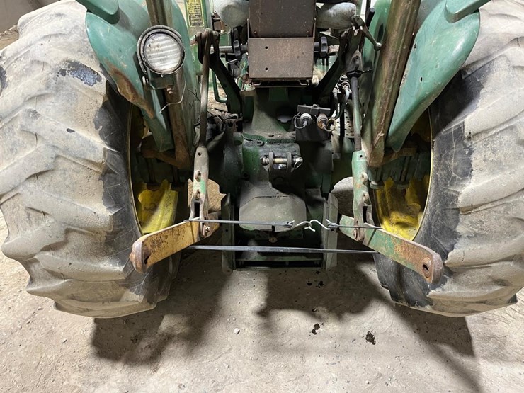 john-deere-2040-image-14
