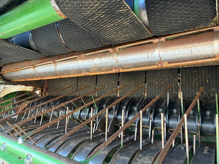 2019-john-deere-560m-image-18